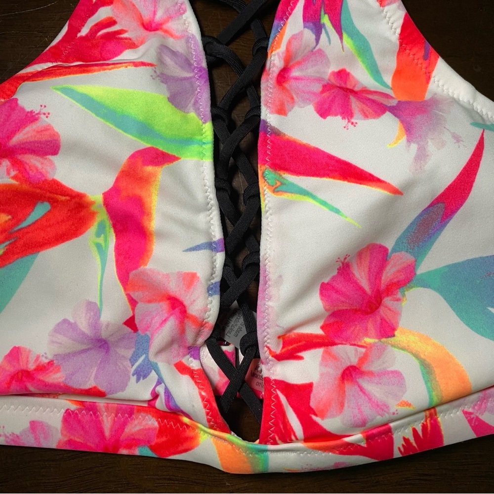Victoria’s Secret Pink Strappy Swimwear Bikini Top Large